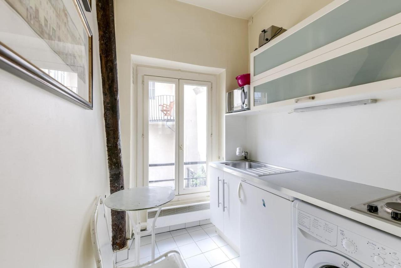 Unit 015 Notre Dame Apartment Париж Екстериор снимка